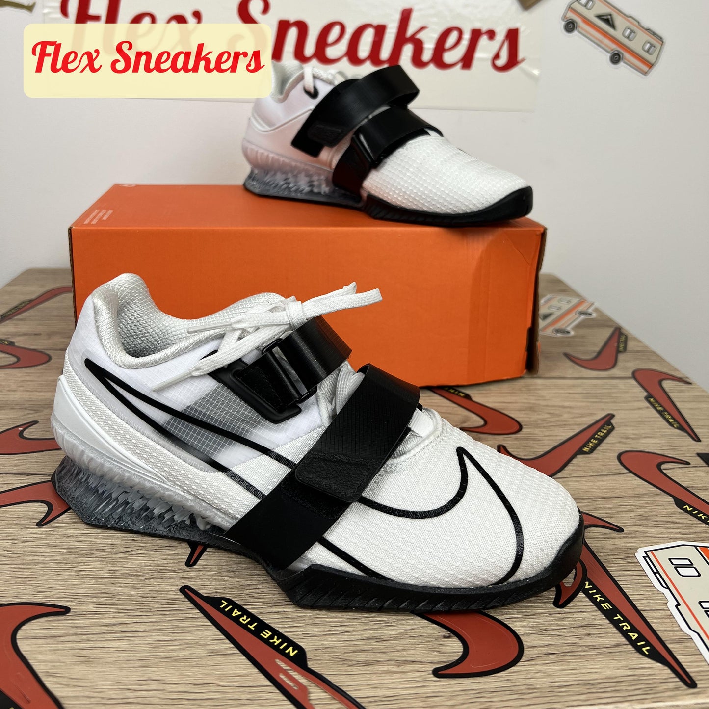 Romaleos 4 White/Black