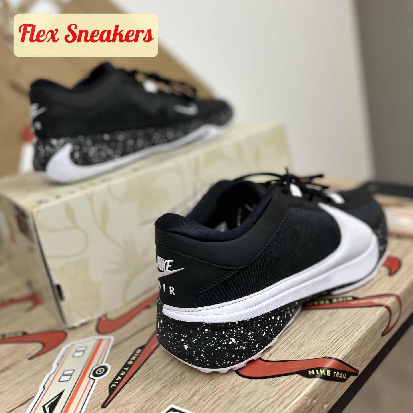Zoom Freak 5 Black/White