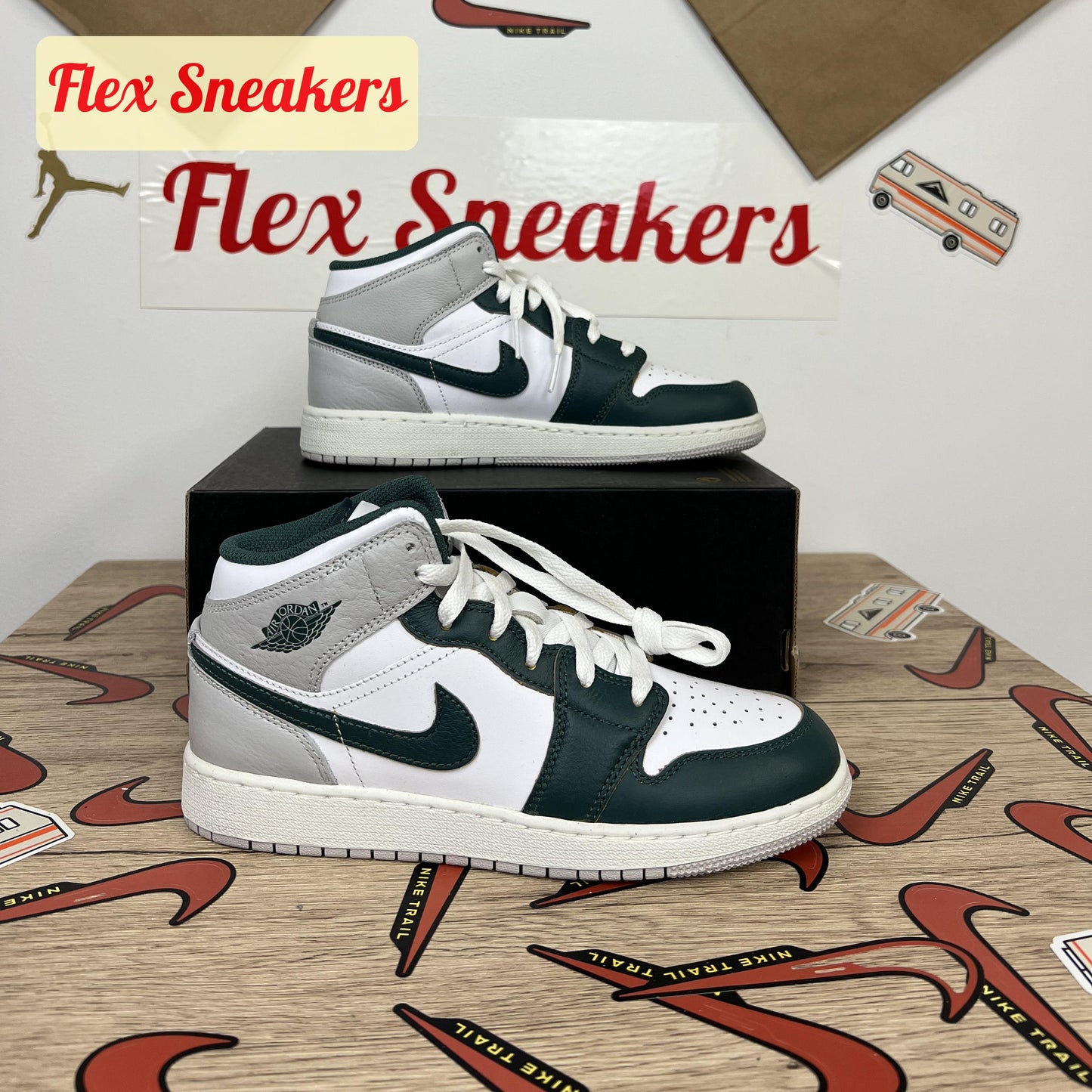 Air Jordan 1 Mid SE (GS) White/Green-Sail