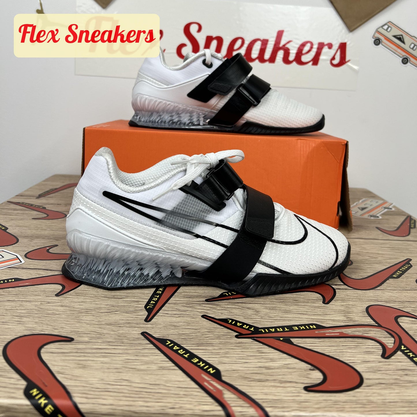Romaleos 4 White/Black