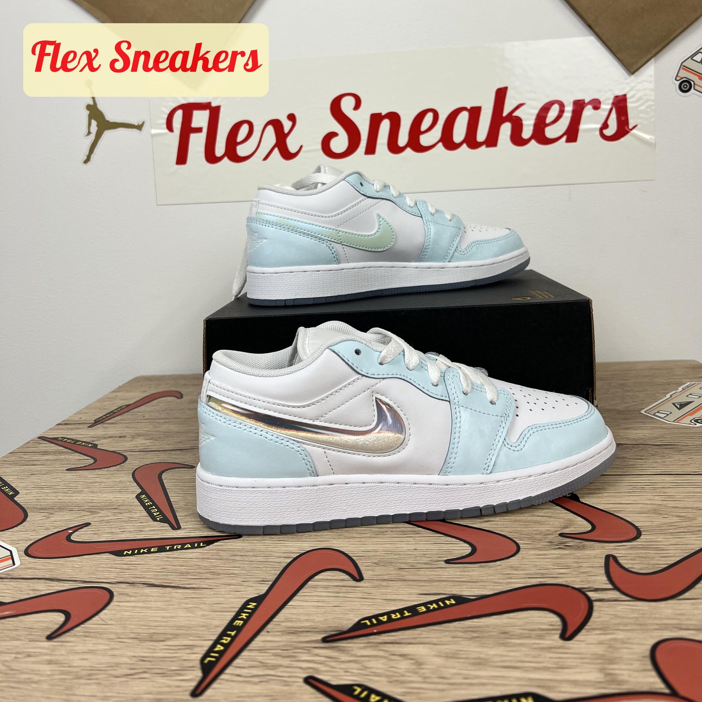 Air Jordan 1 Low SE (GS) Glacier-Blue