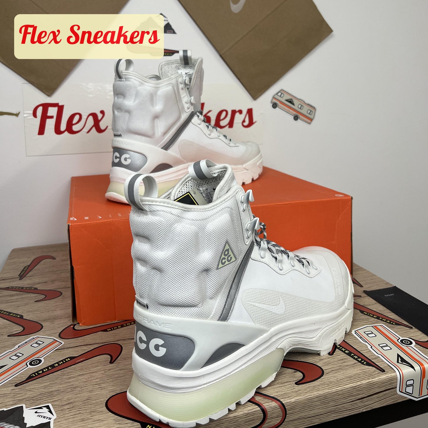 AGC Zoom Gaiadome Gore-Tex White