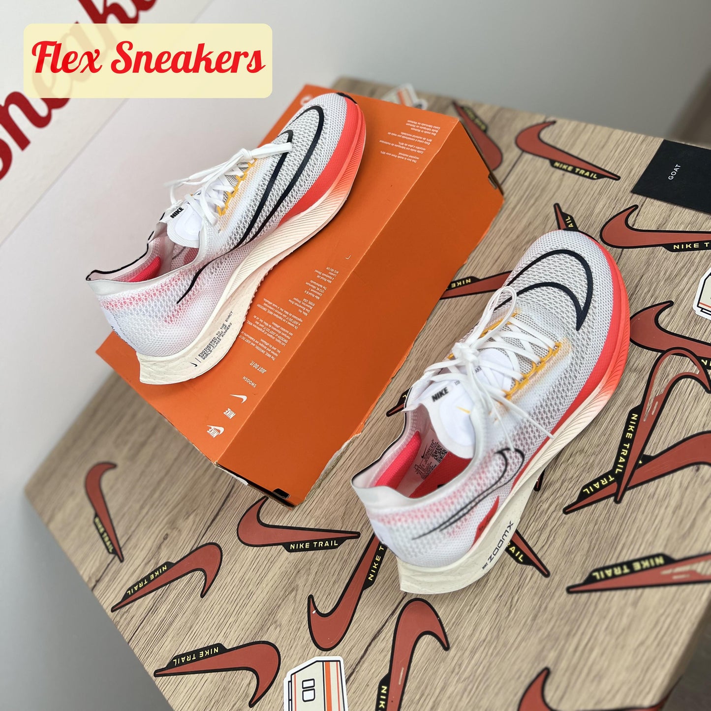 ZoomX Streakfly White/Bright-Crimson