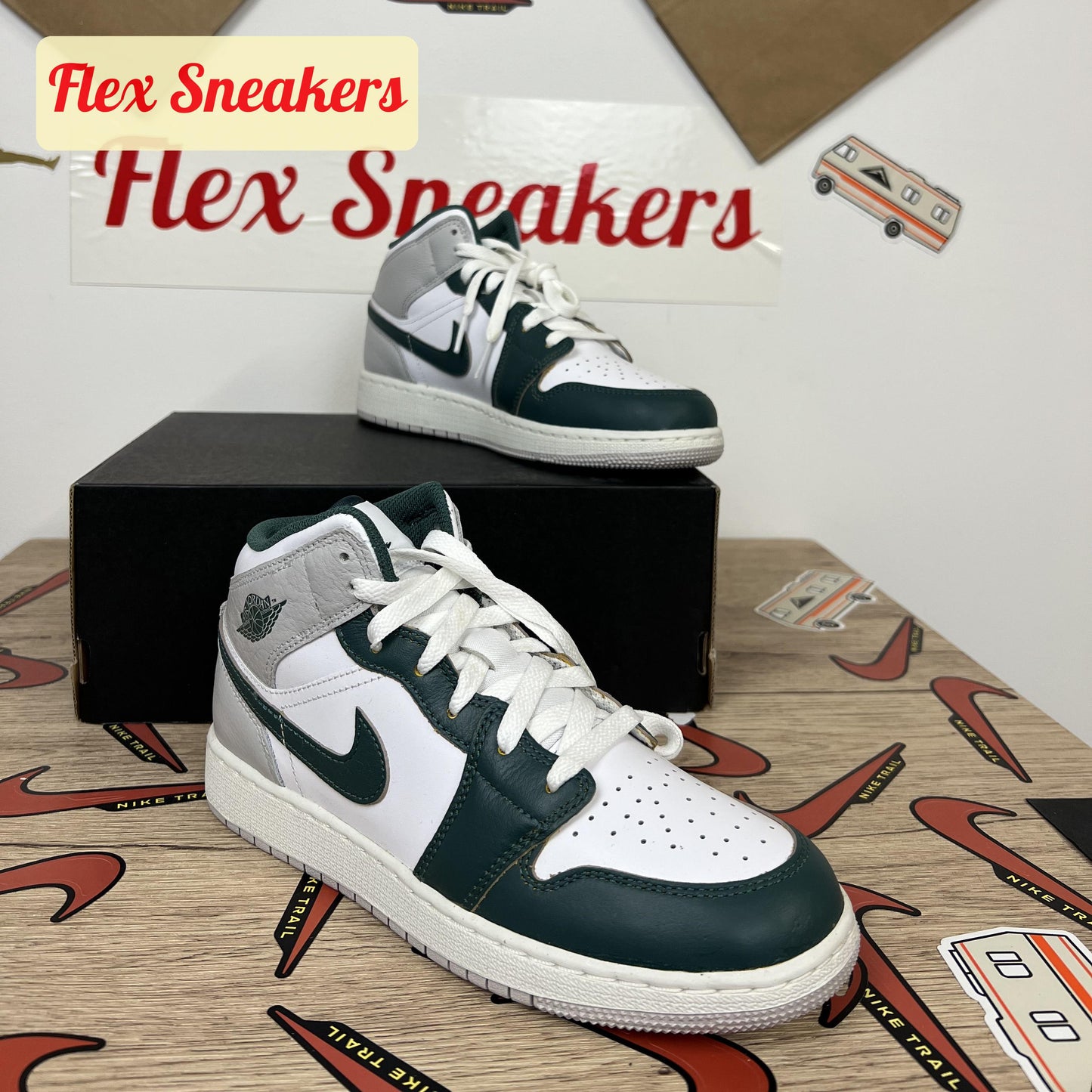 Air Jordan 1 Mid SE (GS) White/Green-Sail