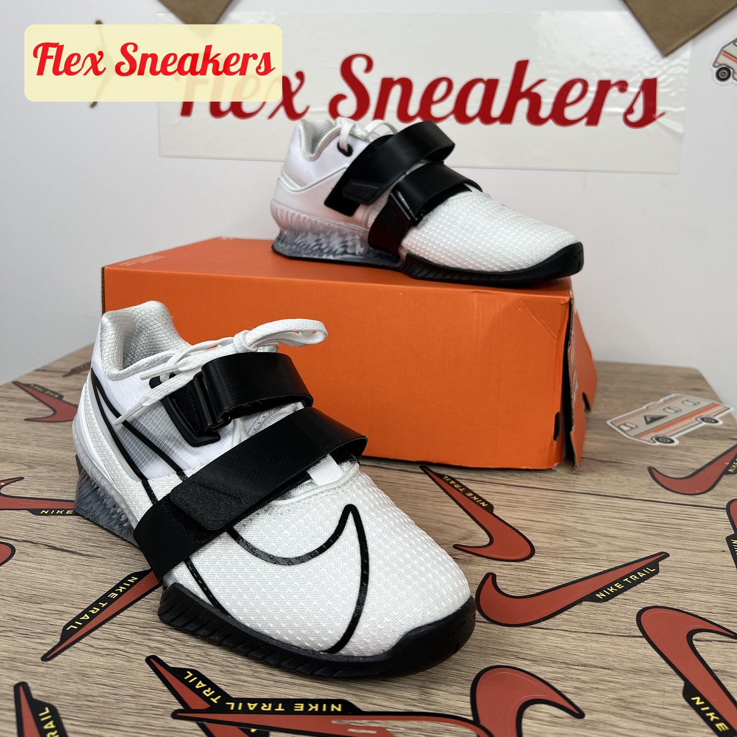 Romaleos 4 White/Black