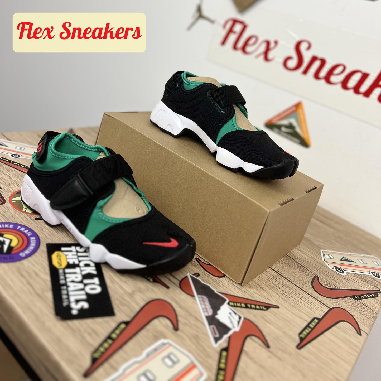 Air Rift Black/University-Red