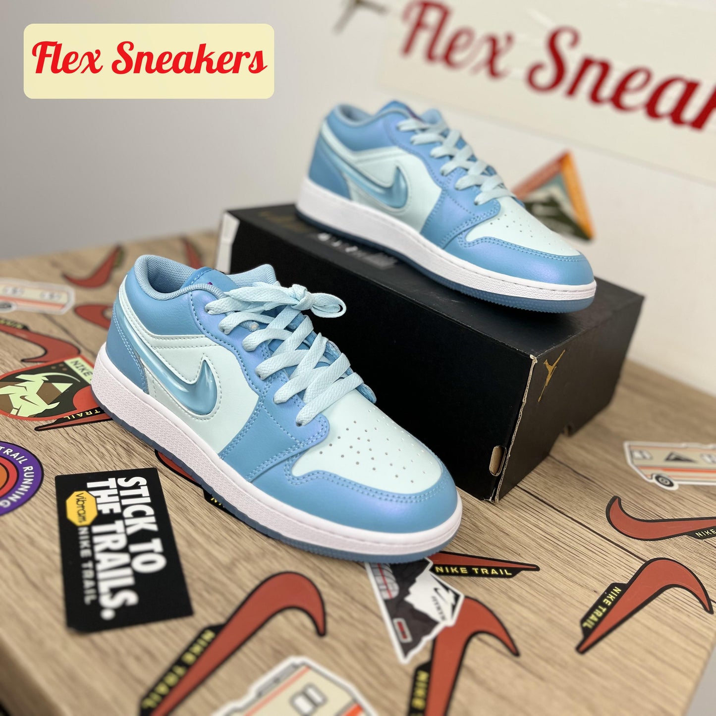 Air Jordan 1 Low SE (GS) Aquarius-Blue