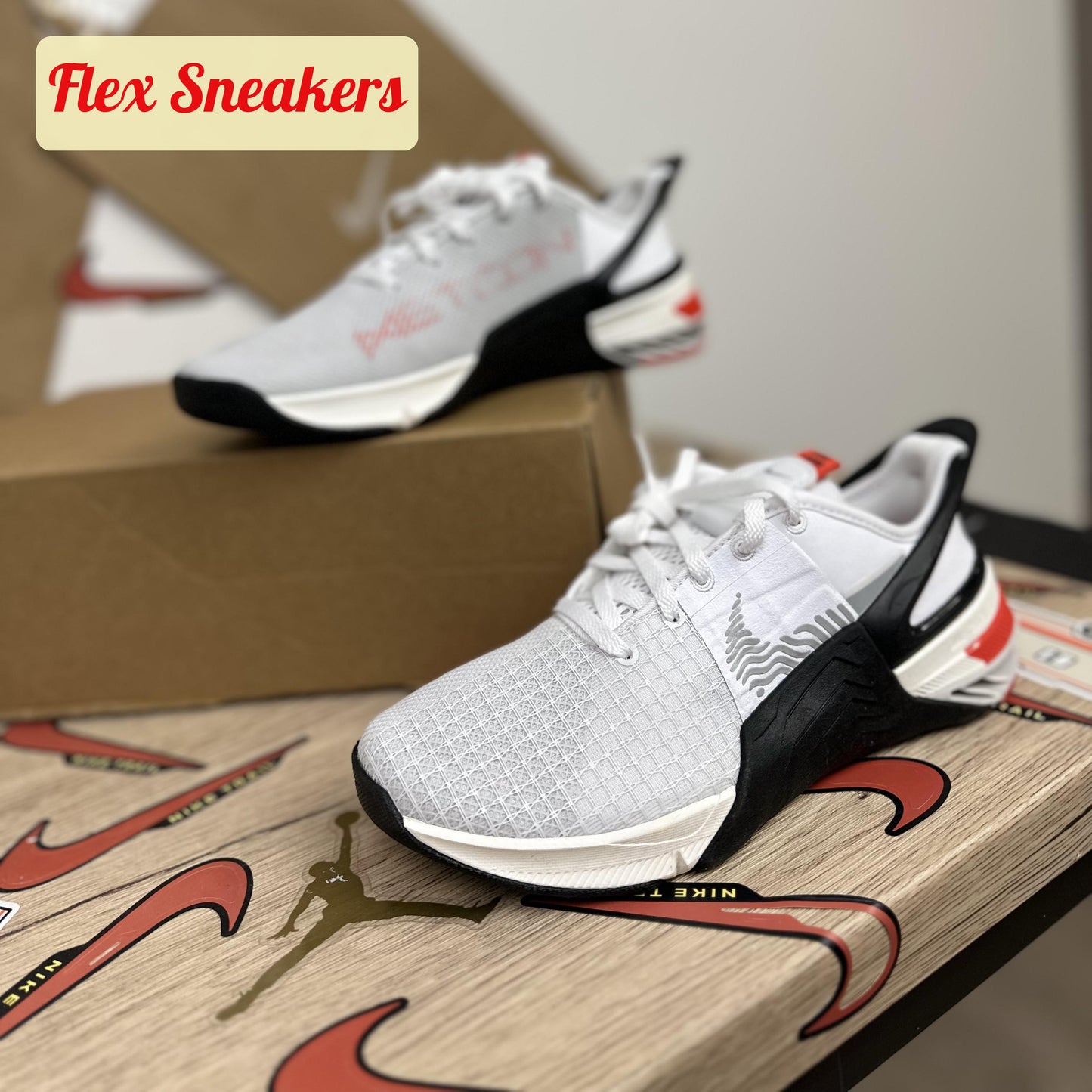 W Metcon 8 FlyEase White/Smoke-Grey