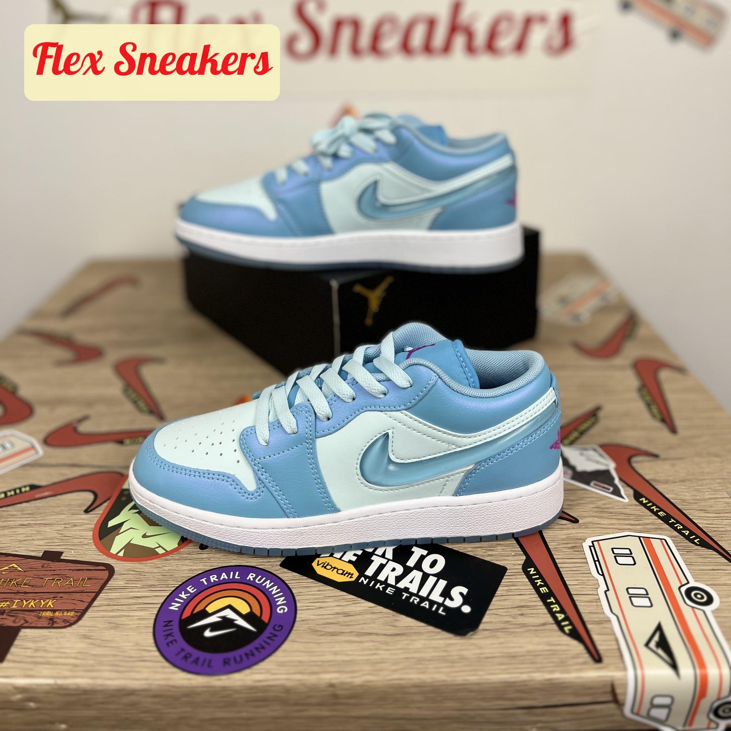 Air Jordan 1 Low SE (GS) Aquarius-Blue