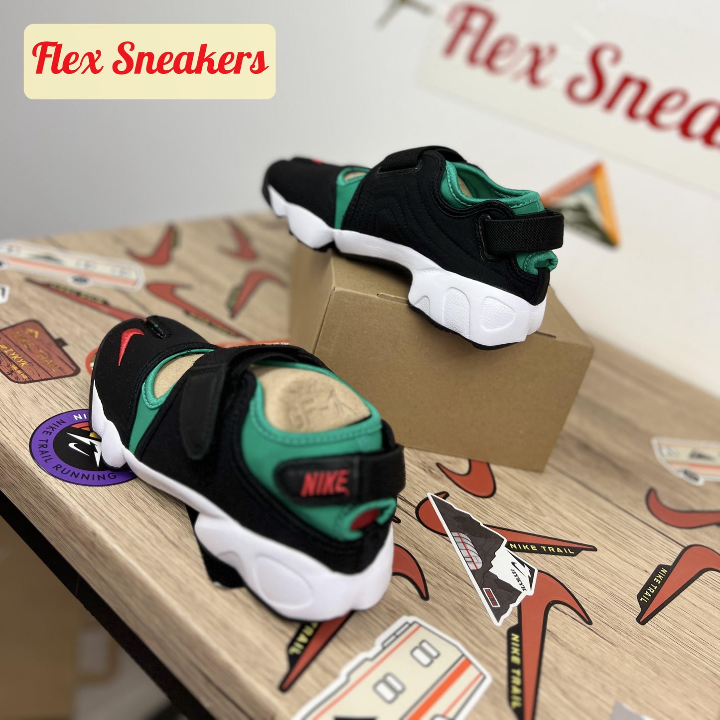 Air Rift Black/University-Red