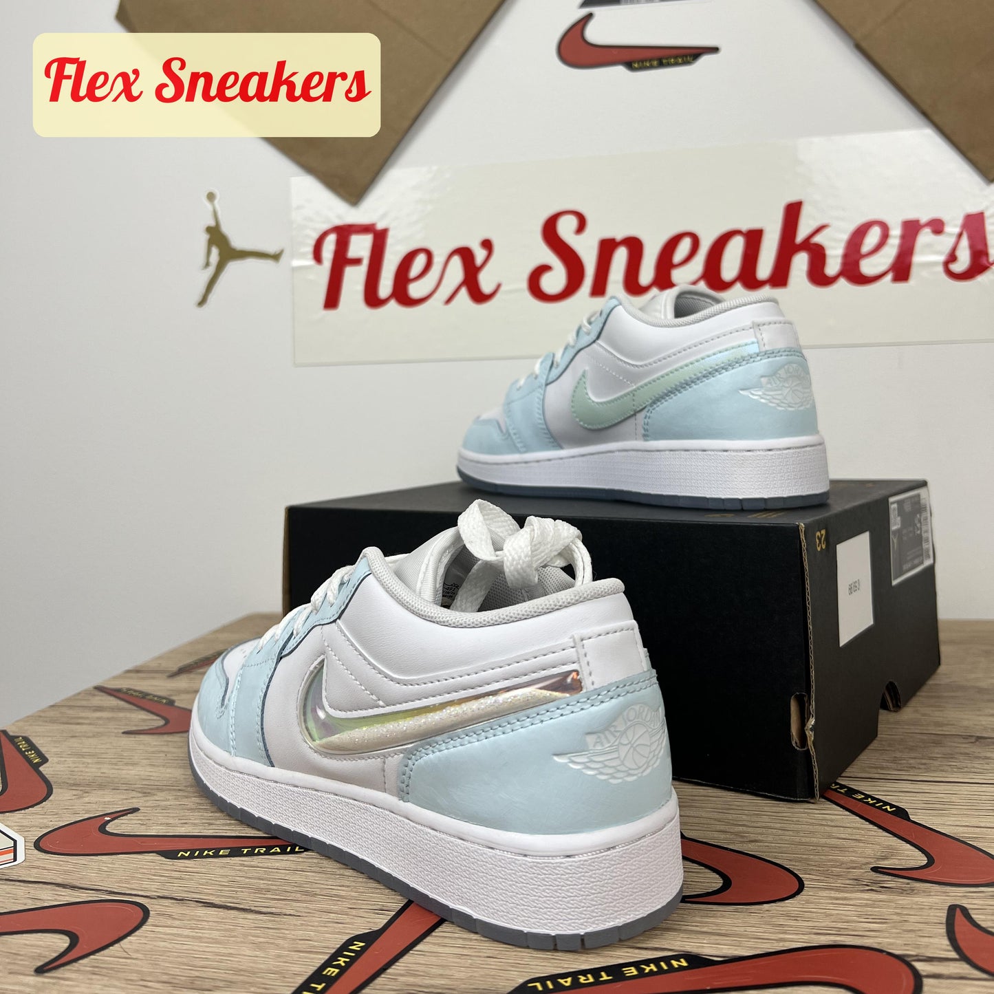 Air Jordan 1 Low SE (GS) Glacier-Blue