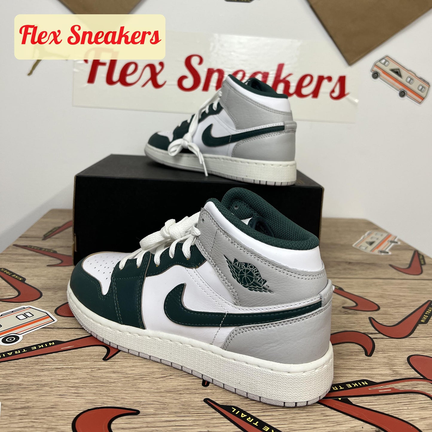 Air Jordan 1 Mid SE (GS) White/Green-Sail