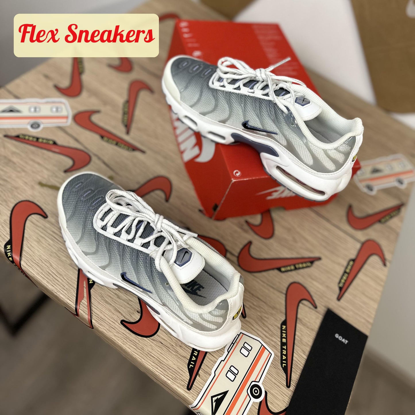 Air Max Plus White/Smoke-Grey