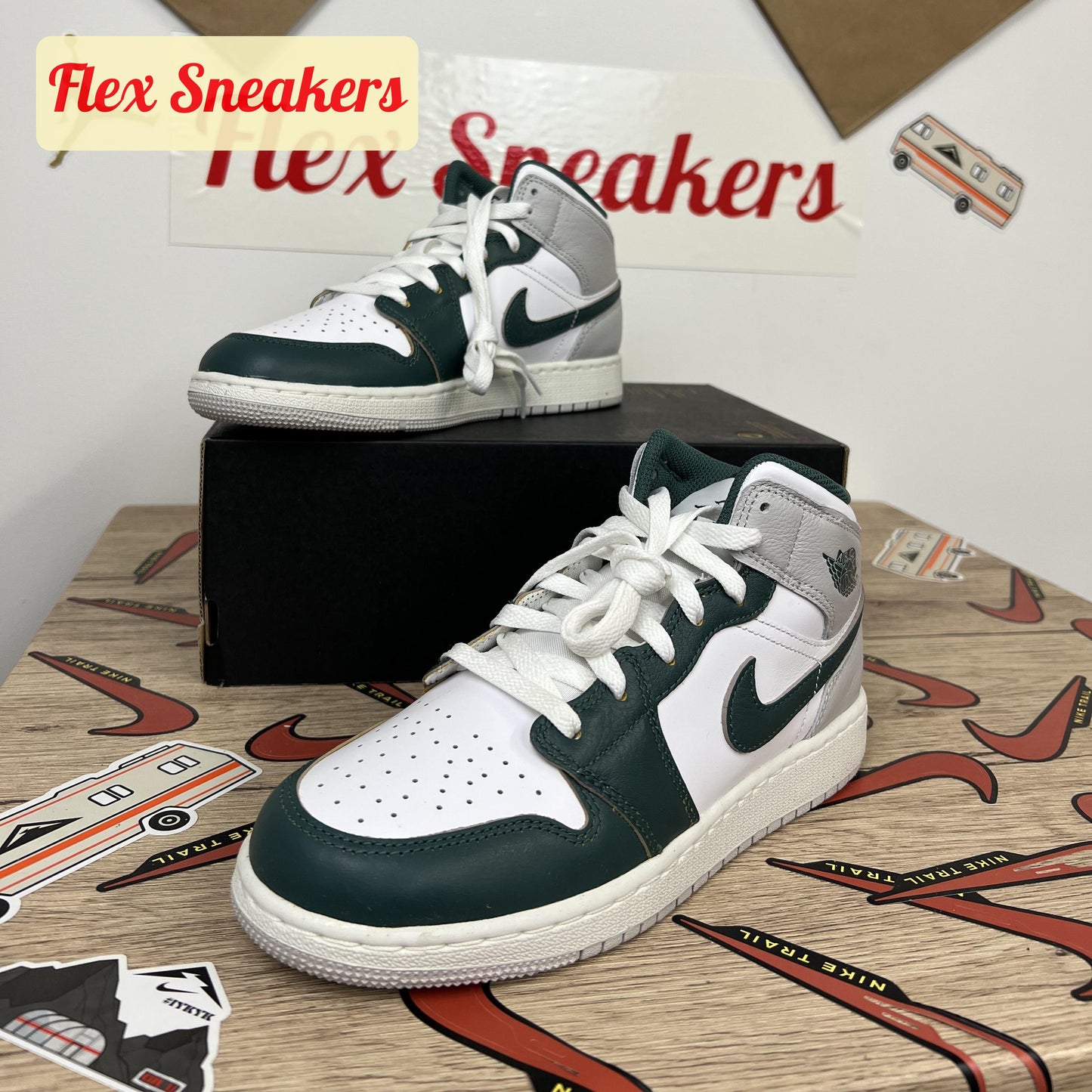 Air Jordan 1 Mid SE (GS) White/Green-Sail