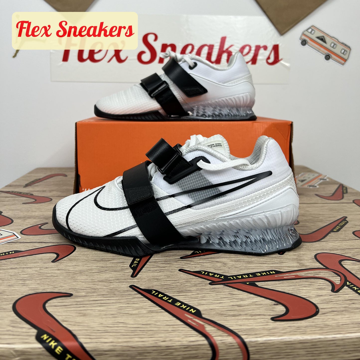 Romaleos 4 White/Black