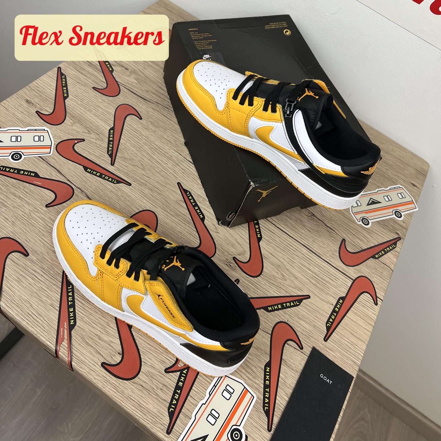 Air Jordan 1 Low FlyEase (GS) Yellow/Black