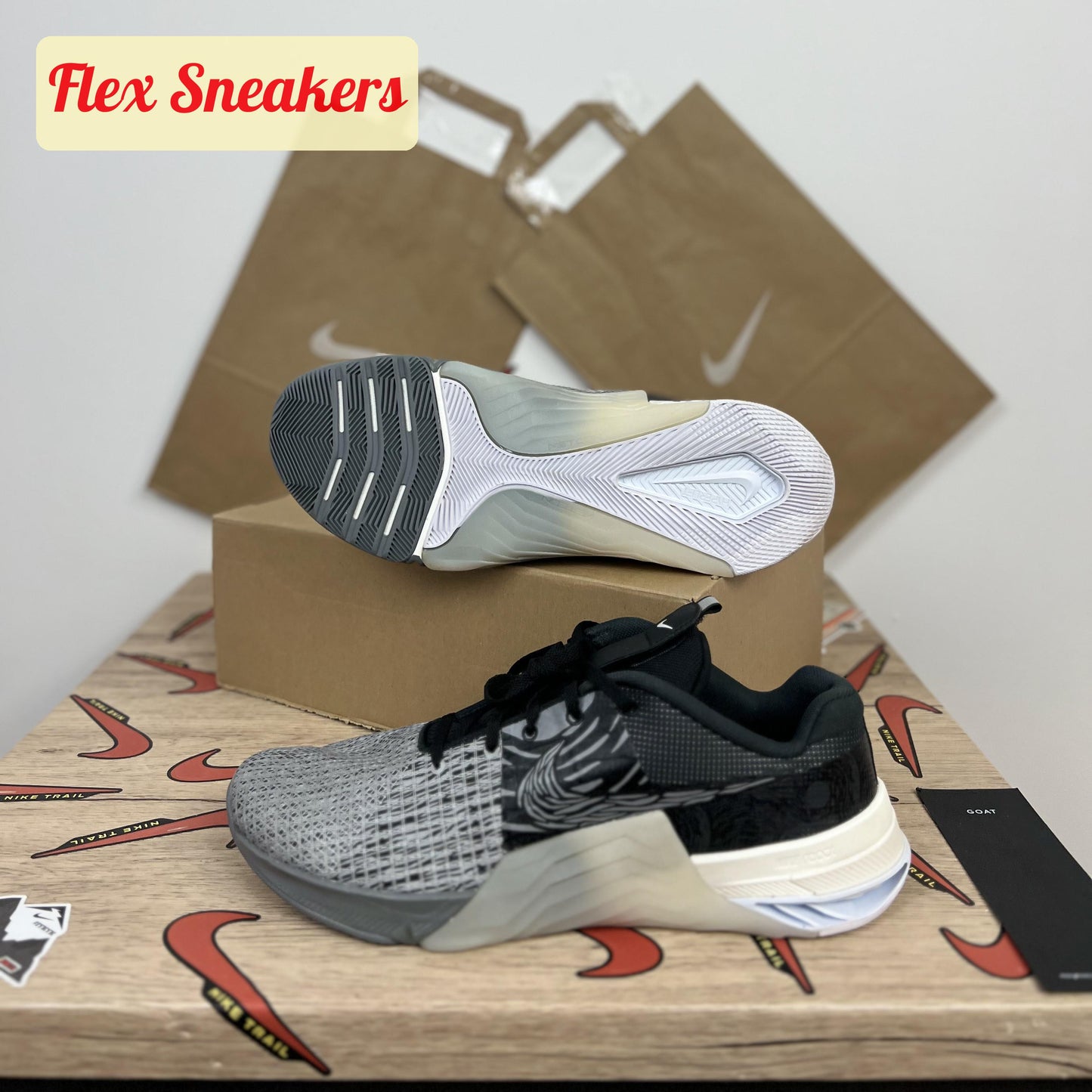 Metcon 8 AMP Black/Smoke-Grey