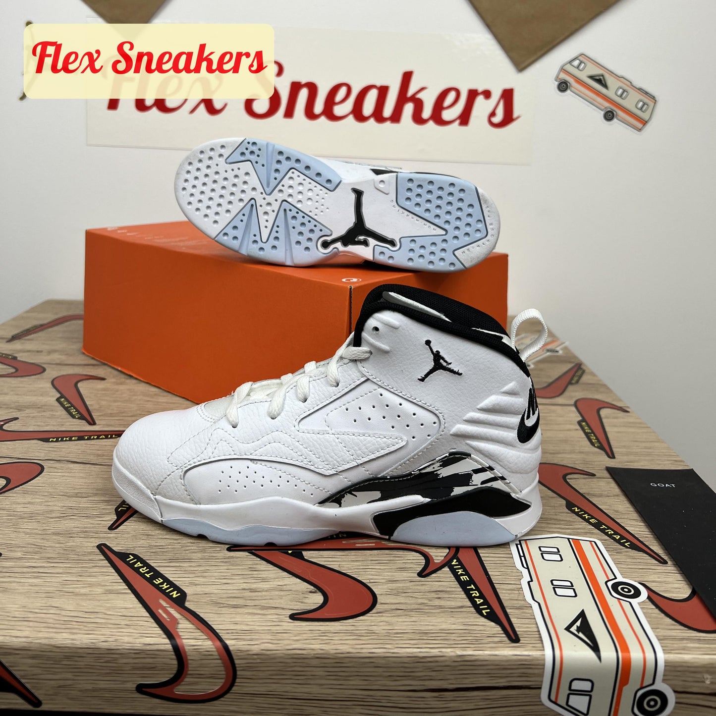 Jordan MVP (PS) White/Black