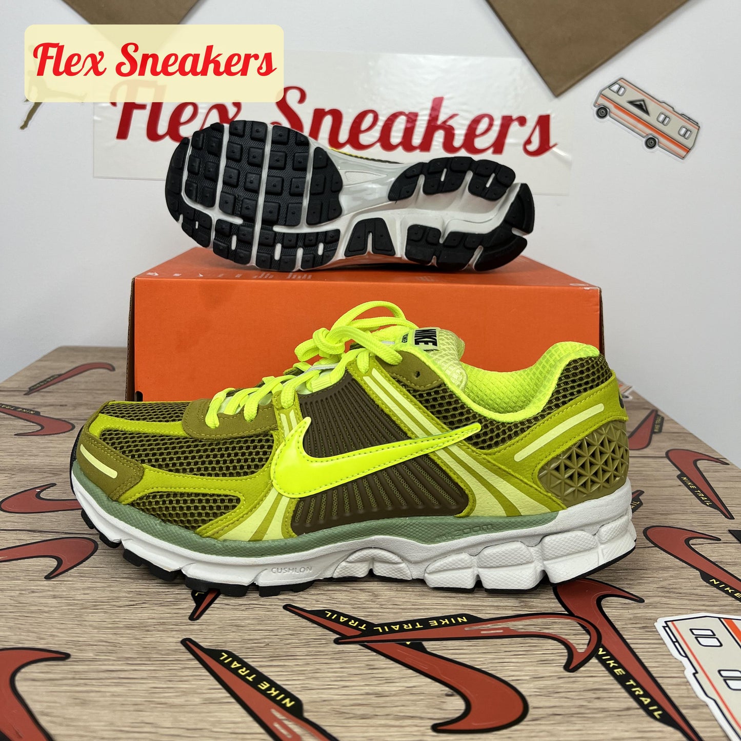 Zoom Vomero 5 Olive