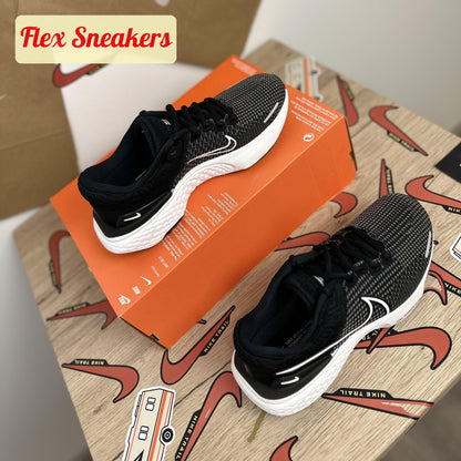 ZoomX Invincible Run FK 2 Black/White