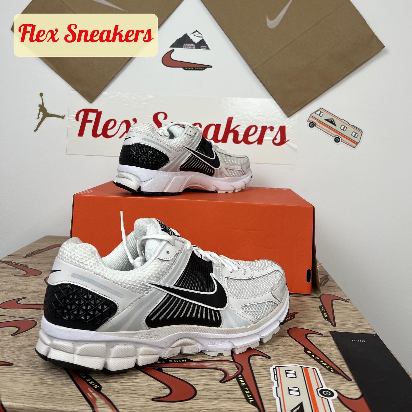 Zoom Vomero 5 White/Black