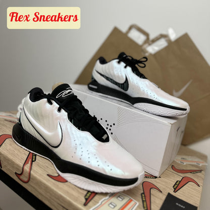 LeBron XXI White/Black-Bicoastal