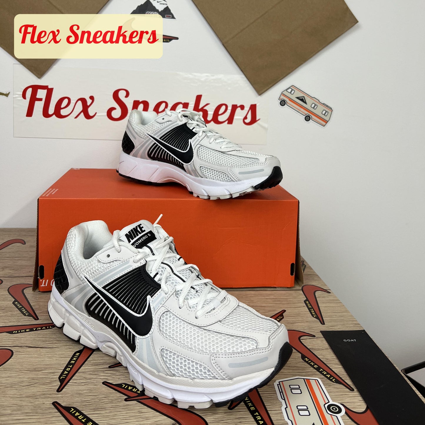Zoom Vomero 5 White/Black