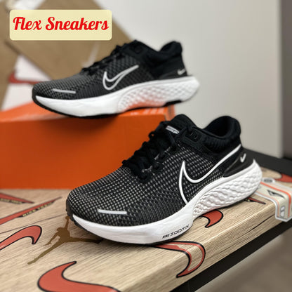 ZoomX Invincible Run FK 2 Black/White