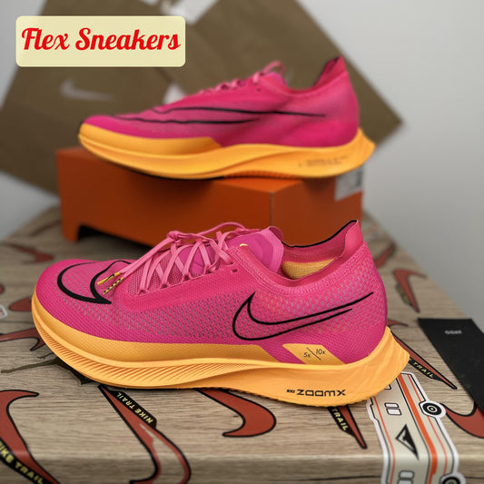 ZoomX Streakfly Hyper-Pink