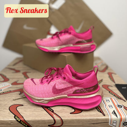 W ZoomX Invincible Run FK 3 Fierce-Pink