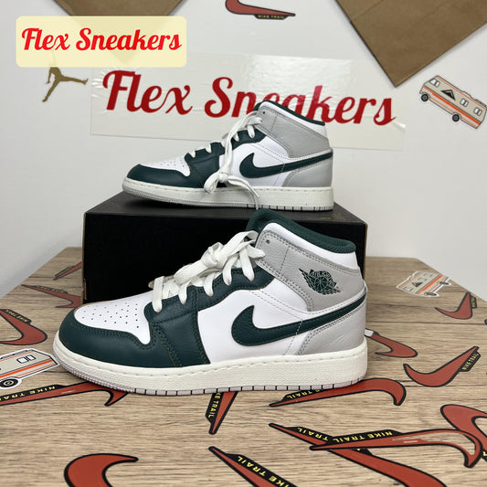 Air Jordan 1 Mid SE (GS) White/Green-Sail