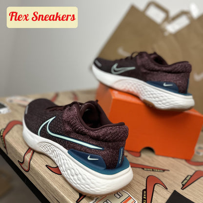 ZoomX Invincible Run FK 2 Burgundowe