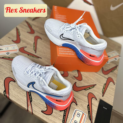 W ZoomX Invincible Run FK 2 Grey