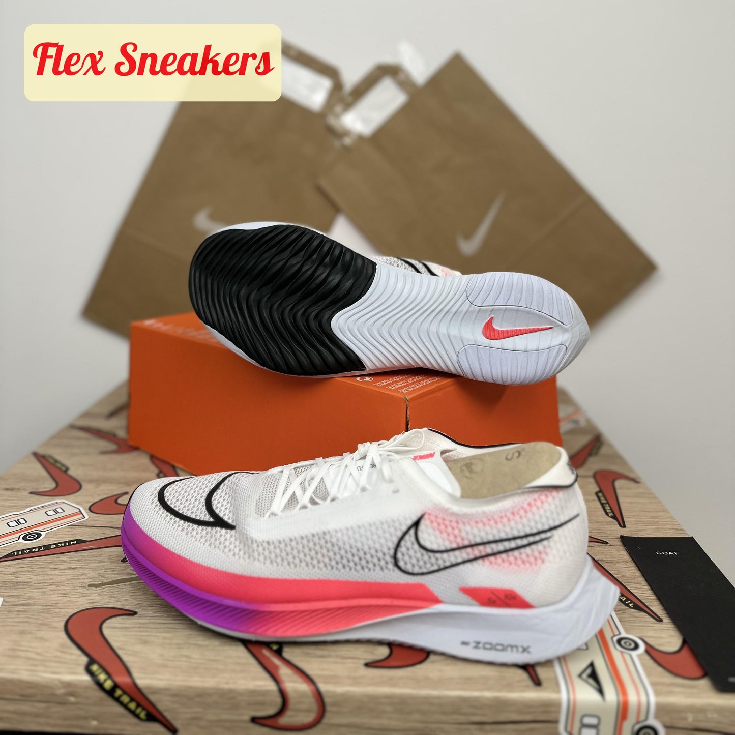 ZoomX Streakfly White/Crimson