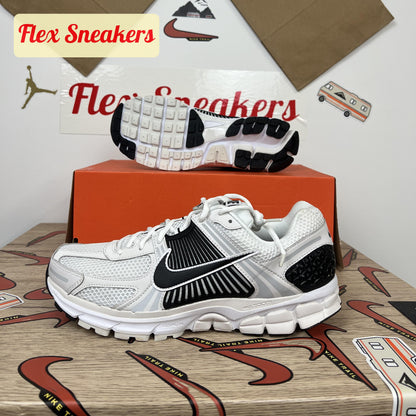 Zoom Vomero 5 White/Black