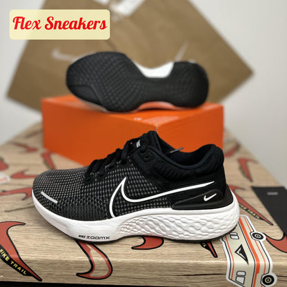 ZoomX Invincible Run FK 2 Black/White
