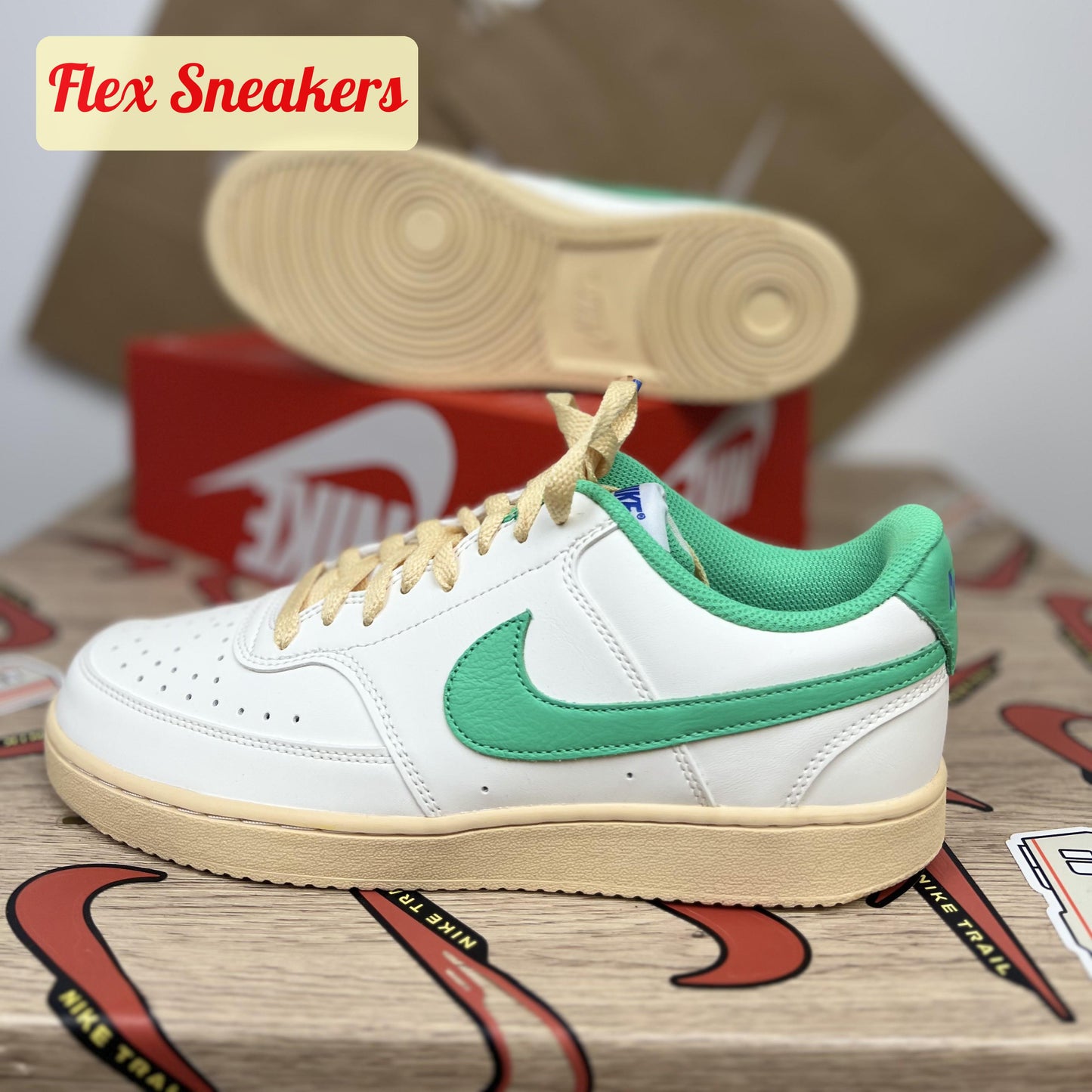 Court Vision Low Sail/Electric-Algae
